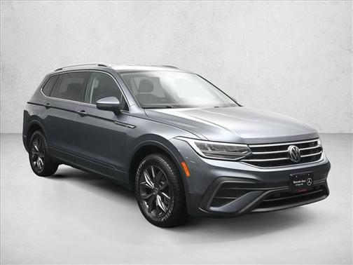 Platinum Gray Metallic 2022 Volkswagen Tiguan 2.0T SE
