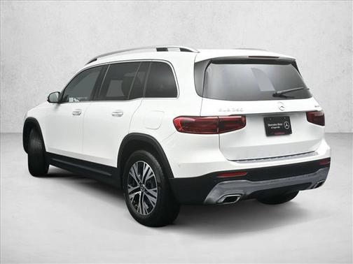 Polar White 2026 Mercedes-Benz GLB 250 4MATIC