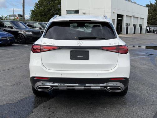2025 Mercedes-Benz GLC 300 4MATIC