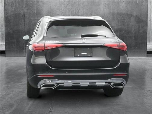 2025 Mercedes-Benz GLC 300 4MATIC