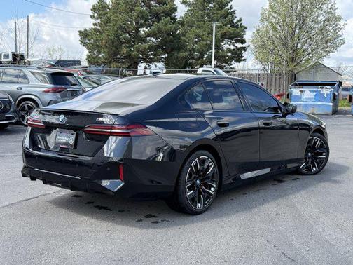 Black Sapphire Metallic 2024 BMW i5 M60