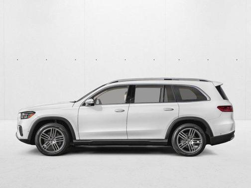Polar White 2026 Mercedes-Benz GLS 450 4MATIC