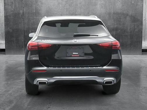 2025 Mercedes-Benz GLA 250 4MATIC