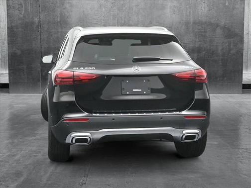 2025 Mercedes-Benz GLA 250 4MATIC