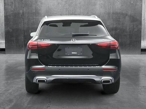2025 Mercedes-Benz GLA 250 4MATIC