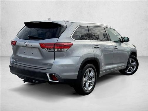 2017 Toyota Highlander Limited
