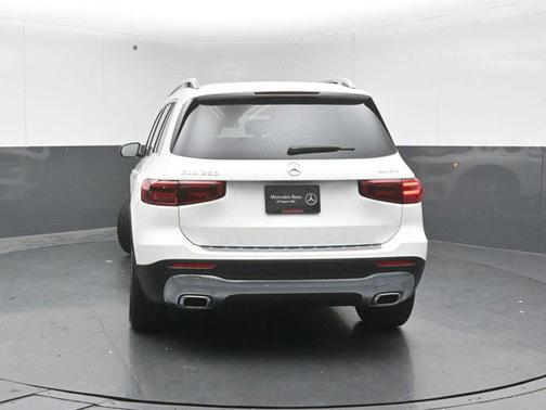 2025 Mercedes-Benz GLB 250 4MATIC