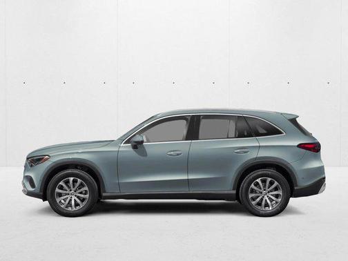 Verde Silver Metallic 2026 Mercedes-Benz GLC 300 4MATIC