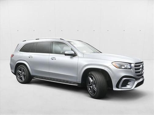 2026 Mercedes-Benz GLS 450 4MATIC