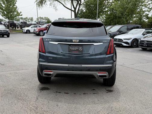 Shadow Metallic 2020 Cadillac XT5 Premium Luxury