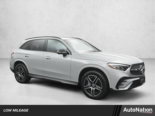 2025 Mercedes-Benz GLC 300 4MATIC