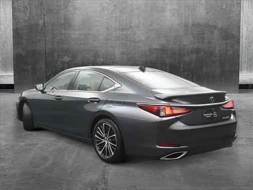 2022 Lexus ES 350 Base
