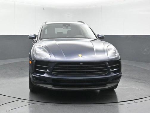 2021 Porsche Macan Base