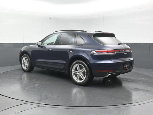 2021 Porsche Macan Base