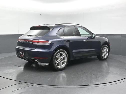2021 Porsche Macan Base