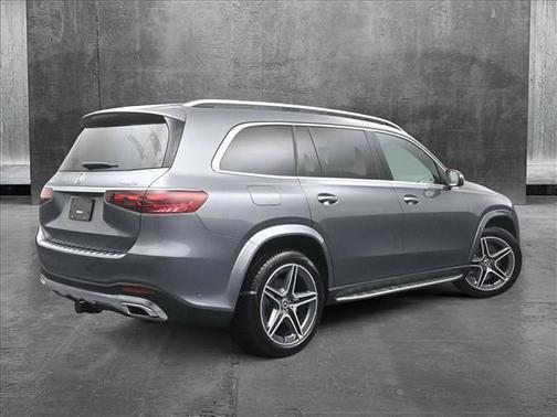 2025 Mercedes-Benz GLS 450 4MATIC