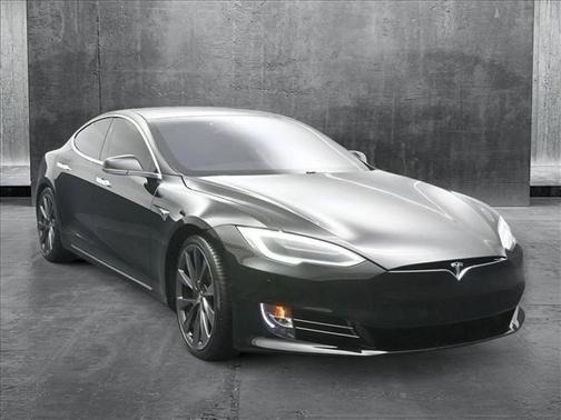 2020 Tesla Model S Long Range Plus