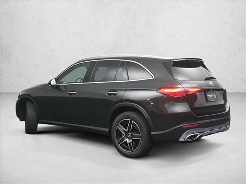 Graphite Grey Metallic 2026 Mercedes-Benz GLC 300 4MATIC