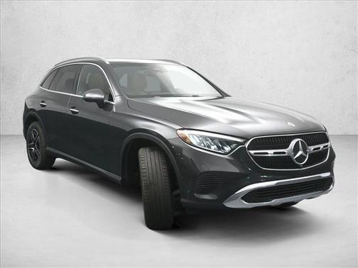 Graphite Grey Metallic 2026 Mercedes-Benz GLC 300 4MATIC