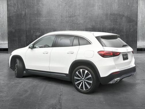 2021 Mercedes-Benz GLA 250 Base 4MATIC