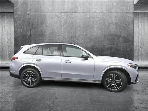 2025 Mercedes-Benz GLC 300 4MATIC