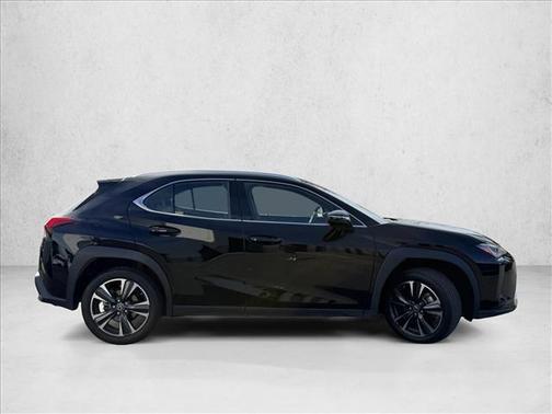 Caviar 2022 Lexus UX 200 Base