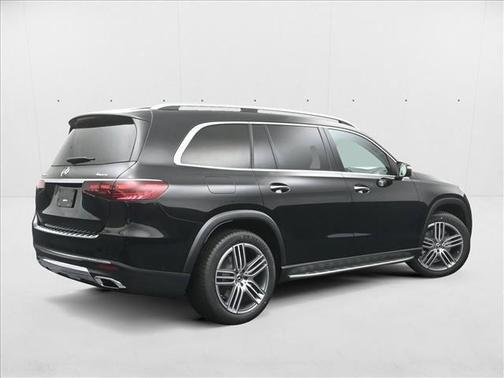 2026 Mercedes-Benz GLS 450 4MATIC