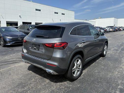 Mountain Grey Metallic 2021 Mercedes-Benz GLA 250 Base 4MATIC