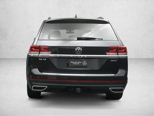Deep Black Pearl 2022 Volkswagen Atlas 3.6L SE w/Technology