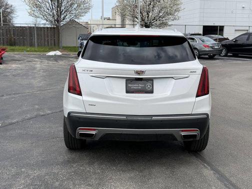 Crystal White Tricoat 2024 Cadillac XT5 Premium Luxury