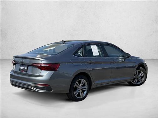 Pyrite Silver Metallic 2024 Volkswagen Jetta 1.5T SE