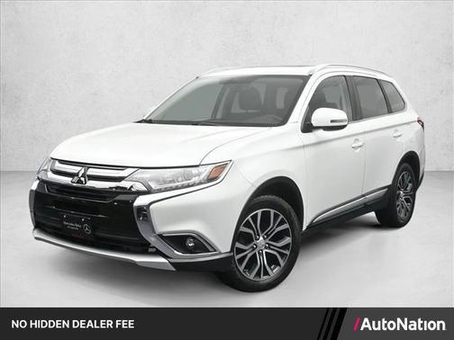 Diamond White Pearl 2017 Mitsubishi Outlander SEL
