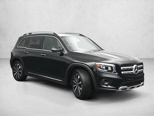 Black 2022 Mercedes-Benz GLB 250 4MATIC
