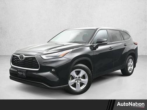 2023 Toyota Highlander LE