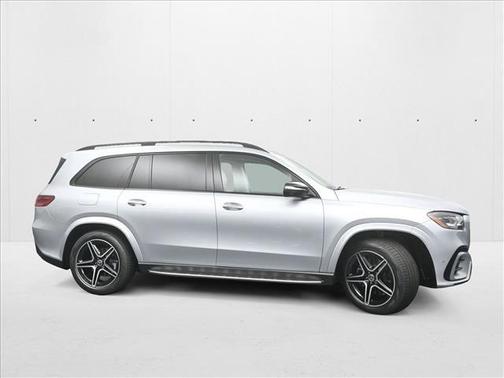 2026 Mercedes-Benz GLS 450 4MATIC