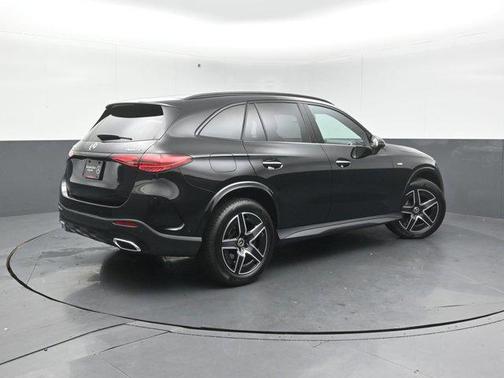 2025 Mercedes-Benz GLC 350e Base