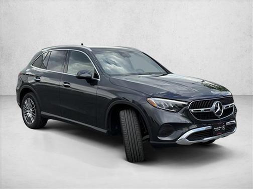 Graphite Grey Metallic 2026 Mercedes-Benz GLC 300 4MATIC