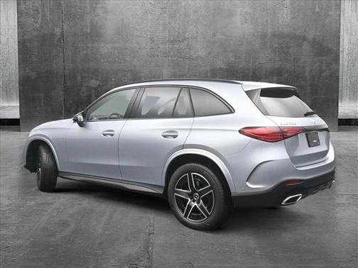 2025 Mercedes-Benz GLC 300 4MATIC