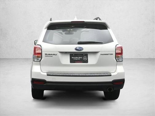 Crystal White Pearl 2018 Subaru Forester 2.5i Limited