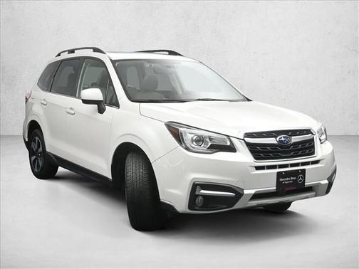 Crystal White Pearl 2018 Subaru Forester 2.5i Limited