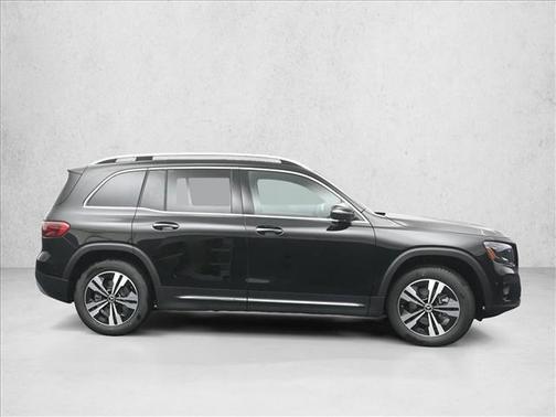 2025 Mercedes-Benz GLB 250 4MATIC