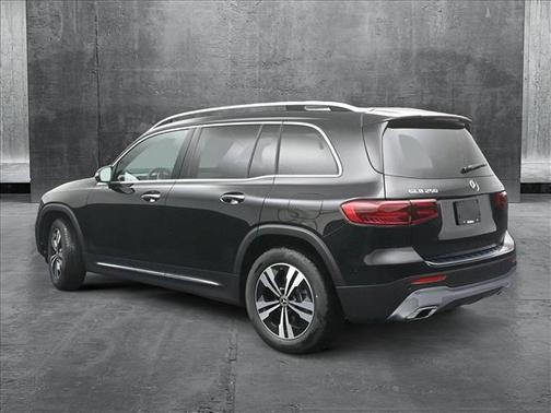 2025 Mercedes-Benz GLB 250 4MATIC