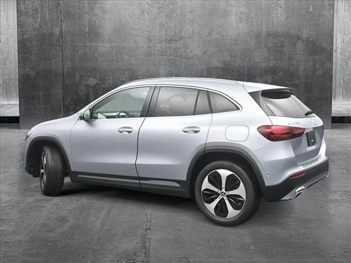 2025 Mercedes-Benz GLA 250 4MATIC