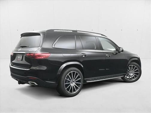 2026 Mercedes-Benz GLS 580 4MATIC