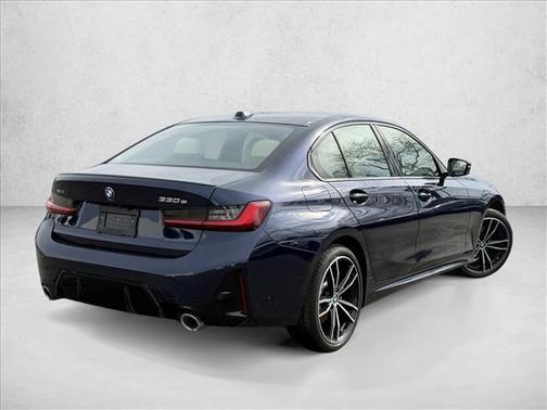 2024 BMW 330e xDrive