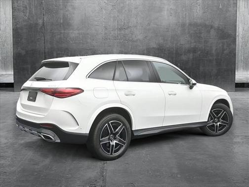 2025 Mercedes-Benz GLC 300 4MATIC