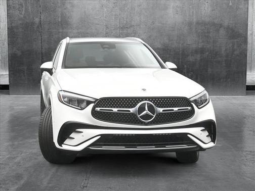 2025 Mercedes-Benz GLC 300 4MATIC