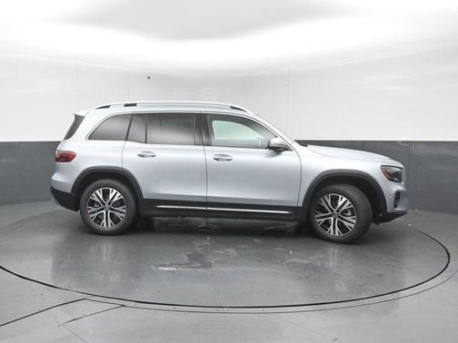 2025 Mercedes-Benz GLB 250 4MATIC