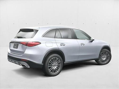 2025 Mercedes-Benz GLC 300 4MATIC