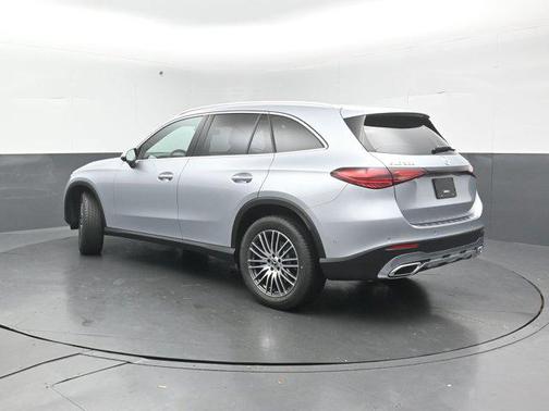 2025 Mercedes-Benz GLC 300 4MATIC